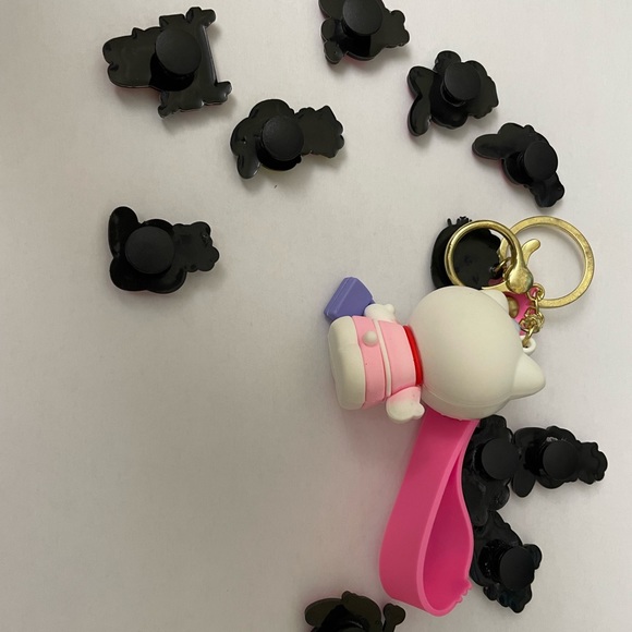 My Melody & Hello Kitty Croc charms & Keychain - Picture 4 of 4